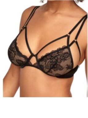 Adore Me Black Sheer Floral Lace Underwire Bra